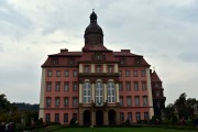 Zámek Książ ve Wałbrzychu - průčelí hlavní budovy zámku